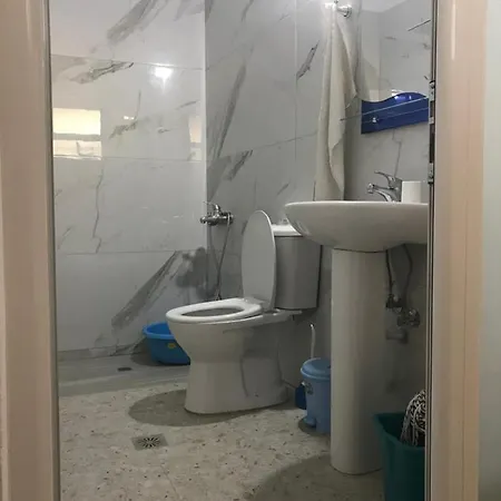 Hill Apartaments Qeparo