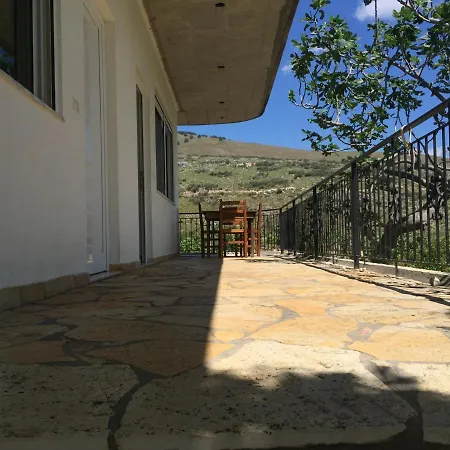 Hill Apartaments