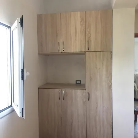 Hill Apartaments Aparthotel Qeparo